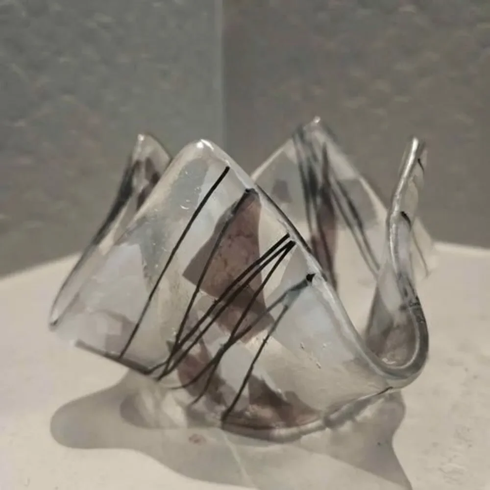 Handkerchief Art Glass Bowl Purple Gray Swirl